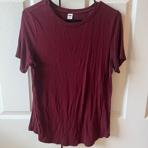 Old Navy Burgundy Short Sleeve Tee